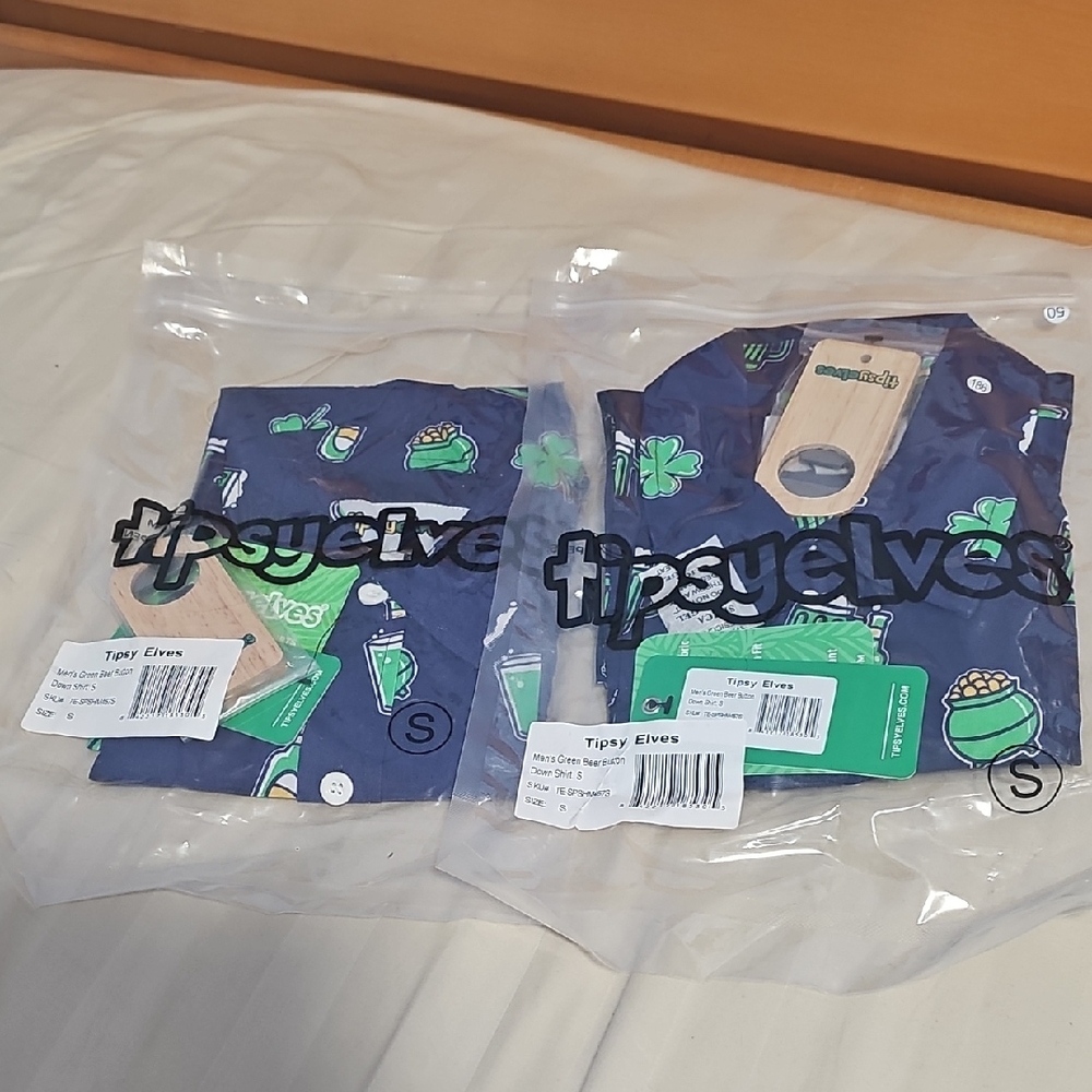 Tipsy Elves Green Beer Button Dress Shirt w/ Bottle Opener Size Small (2 Total)